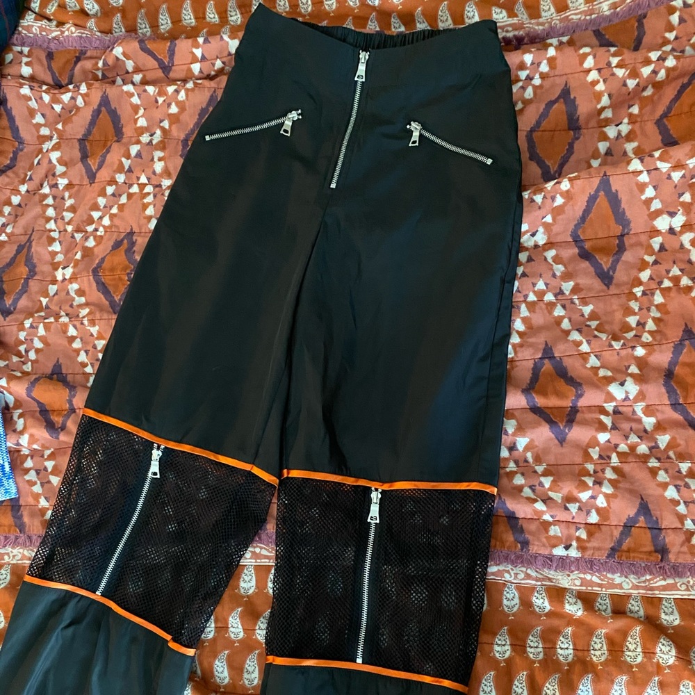 I am gia pants